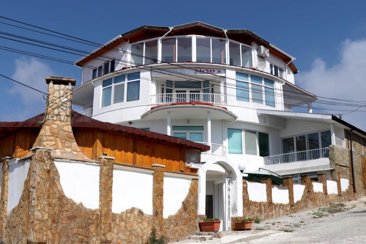 Villa Nora Albena Exterior photo